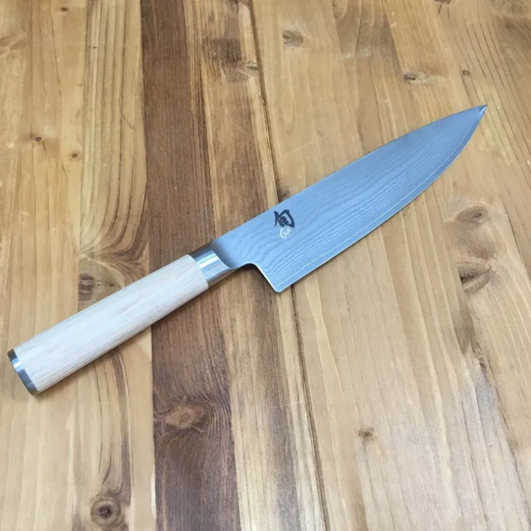 Cuchillo chef Shun Classic White y funda de madera