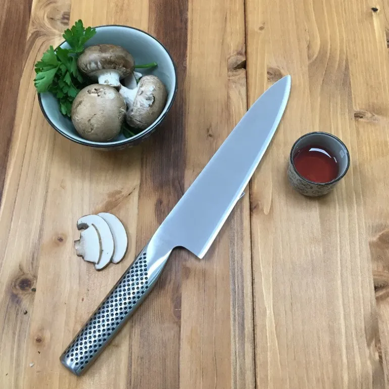 Cuchillo de cocina global 20 cms hoja G-2