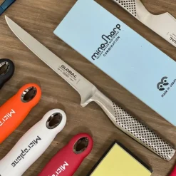 Cuchillo deshuesador forjado global 16 cms hoja GF-31