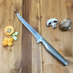 Cuchillo deshuesador forjado global 16 cms hoja GF-31