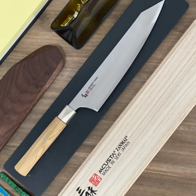 Cuchillo Gyuto Zanmai Beyond 21 Cms