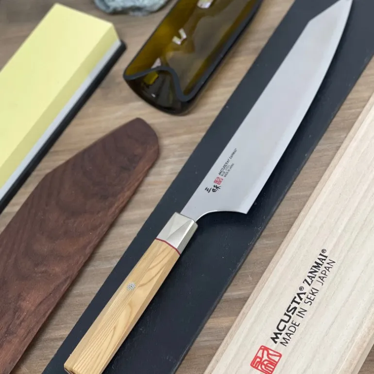 Cuchillo Gyuto Zanmai Beyond 21 Cms