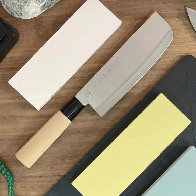 Cuchillo japones Nakiri 16 cms