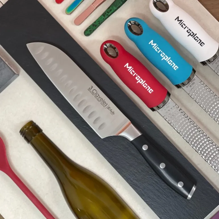 Cuchillo santoku 18 cms 3 claveles Toledo