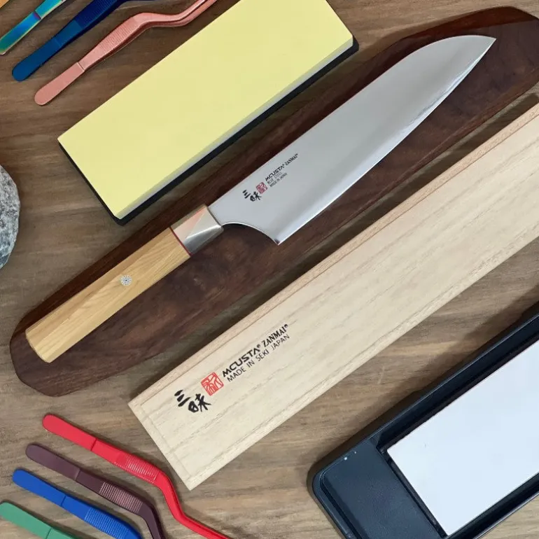 Cuchillo Santoku Zanmai Beyond 18 Cms