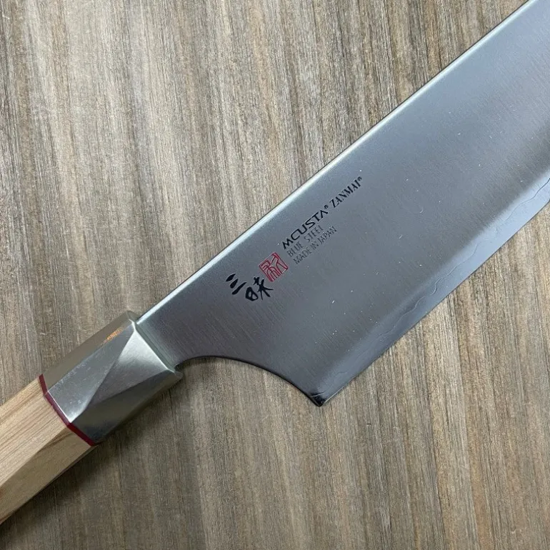 Cuchillo Santoku Zanmai Beyond 18 Cms