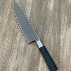 Cuchillo Wasabi Black cebollero 23 Cms