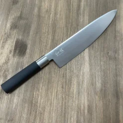 Cuchillo Wasabi Black cebollero 23 Cms