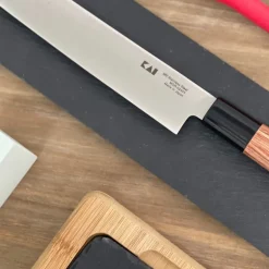 Cuchillo Yanagiba Seki Magoroku Redwood Kai